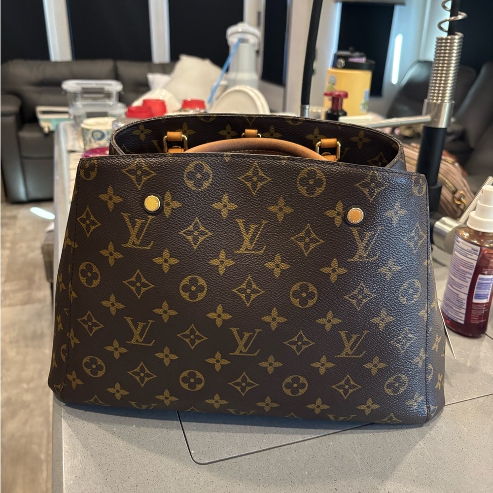 Louis Vuitton Montaigne mm